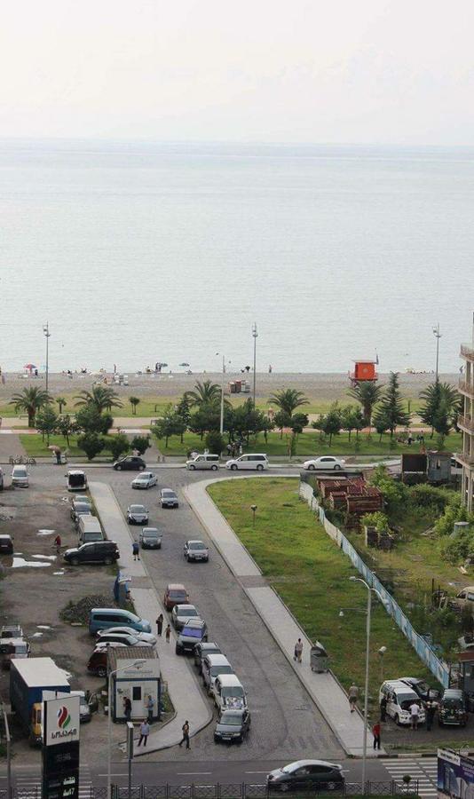 Flat Near The Mcdonald'S Apartment Batumi Luaran gambar